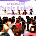 Leticia Jimenez Zamora acompañó a la Gobernadora Evelyn Salgado en la entrega de la Tarjeta Violeta